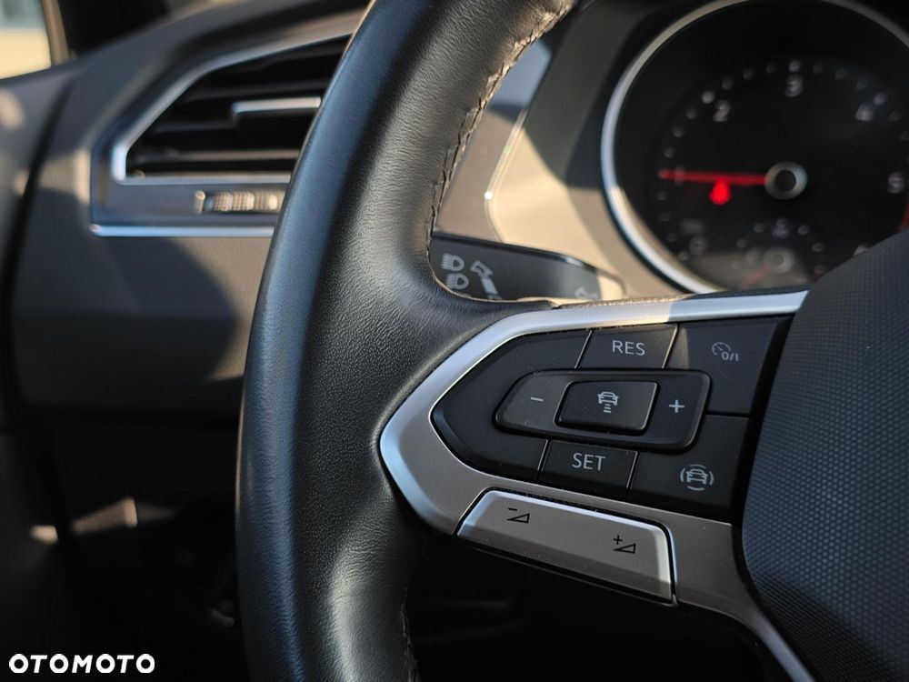 Volkswagen Tiguan - 18