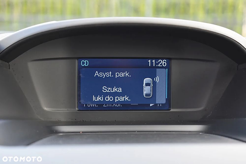 Ford Kuga 2.0 TDCi 2x4 SYNC - 32