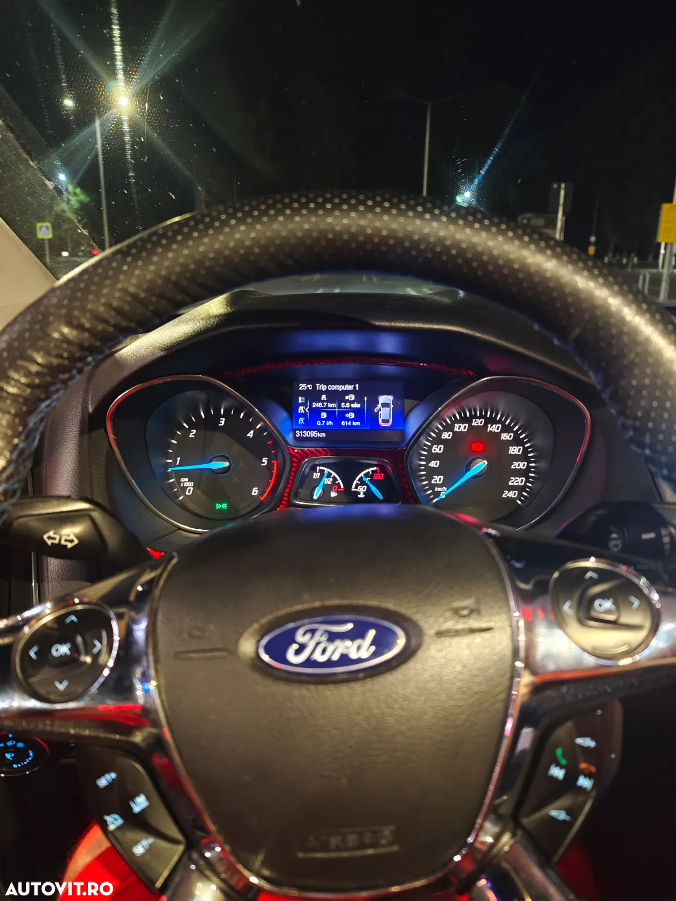 Ford Focus 1.6 TDCi DPF Titanium - 13
