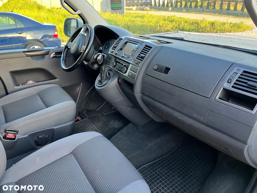Volkswagen Multivan - 19