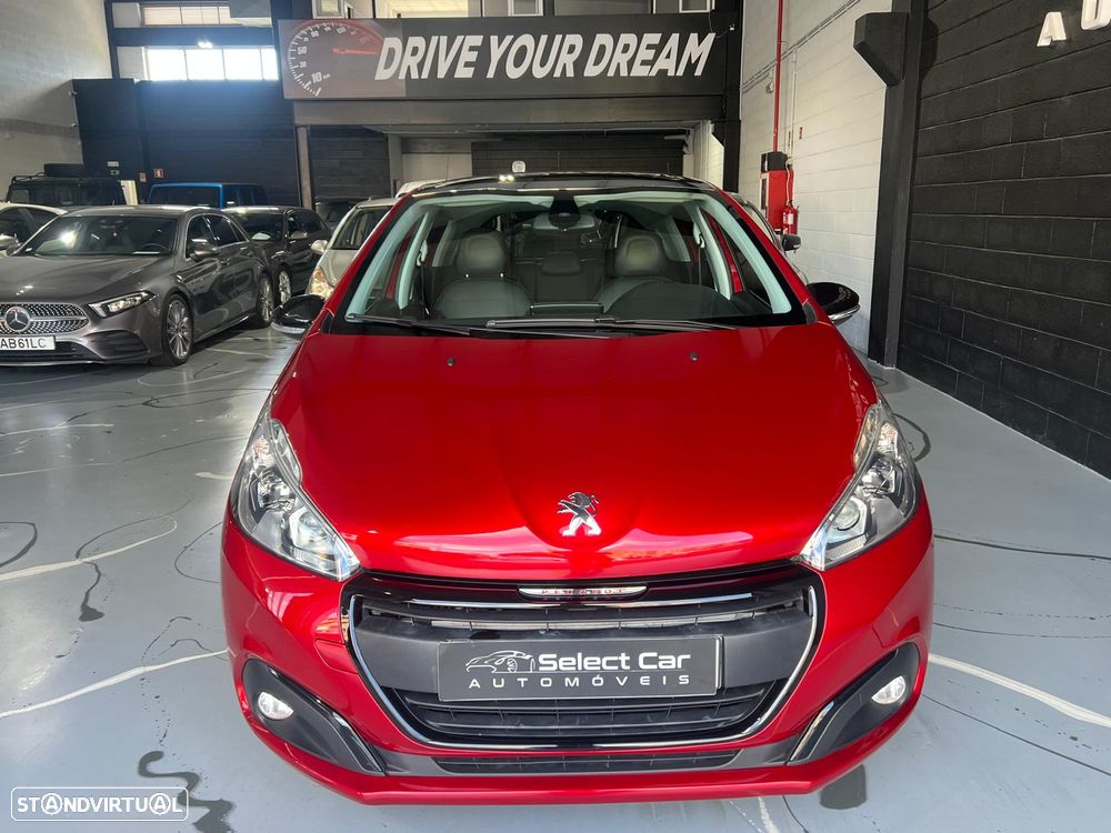 Peugeot 208 1.2 PureTech GT Line - 4