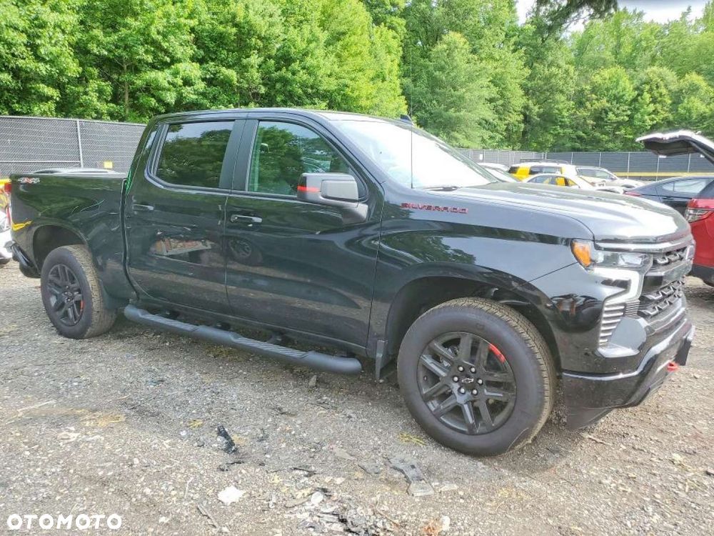 Chevrolet Silverado - 5