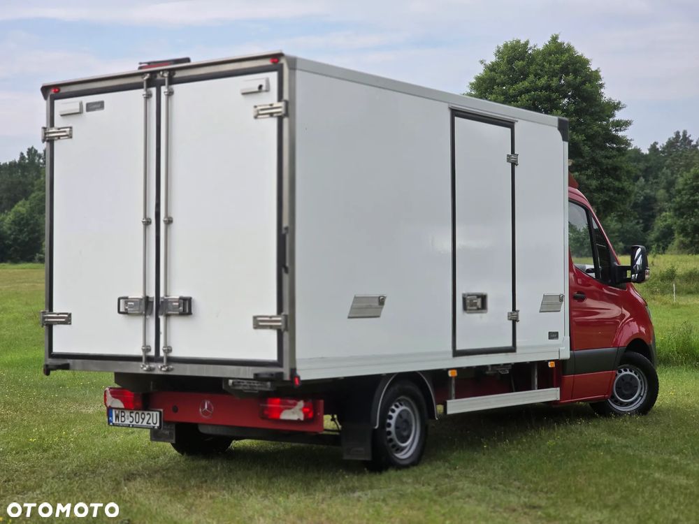 Mercedes-Benz Sprinter - 3