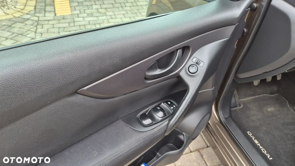 Nissan Qashqai - 16