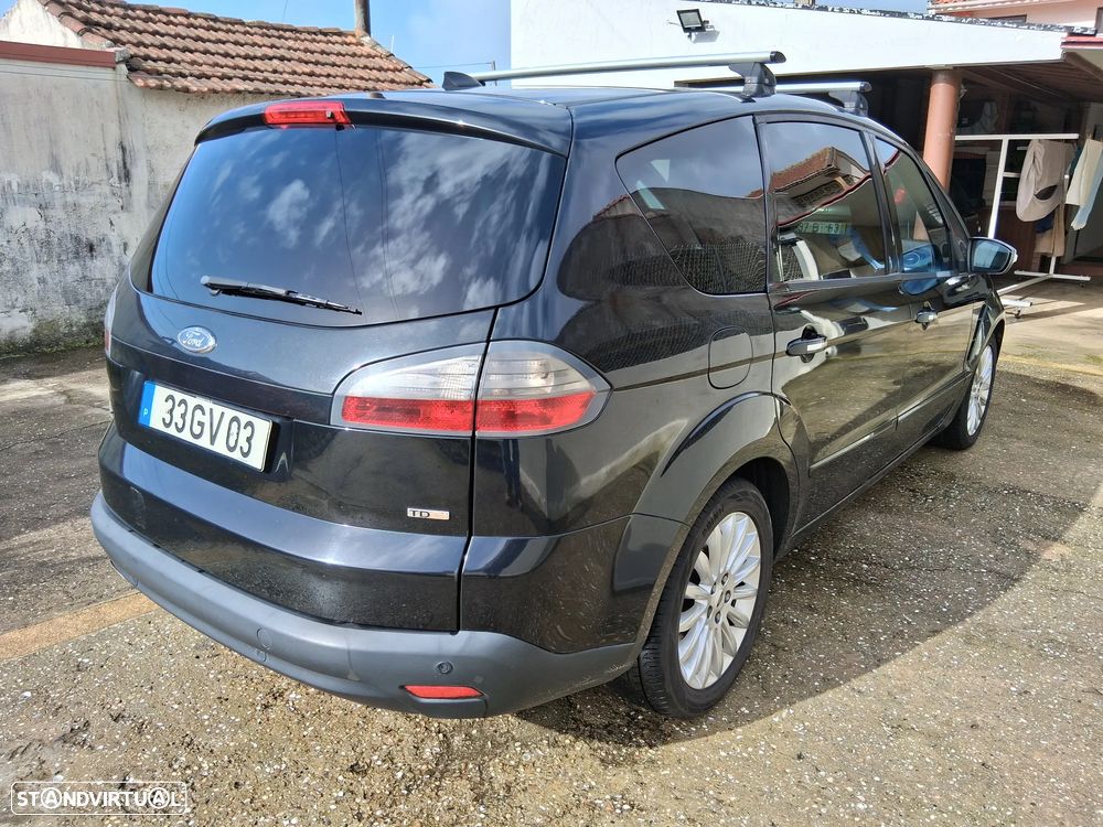 Ford S-Max 2.0 TDCi Titanium 7L - 7