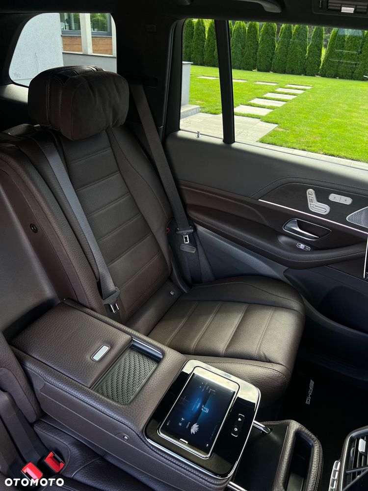 Mercedes-Benz GLS - 26