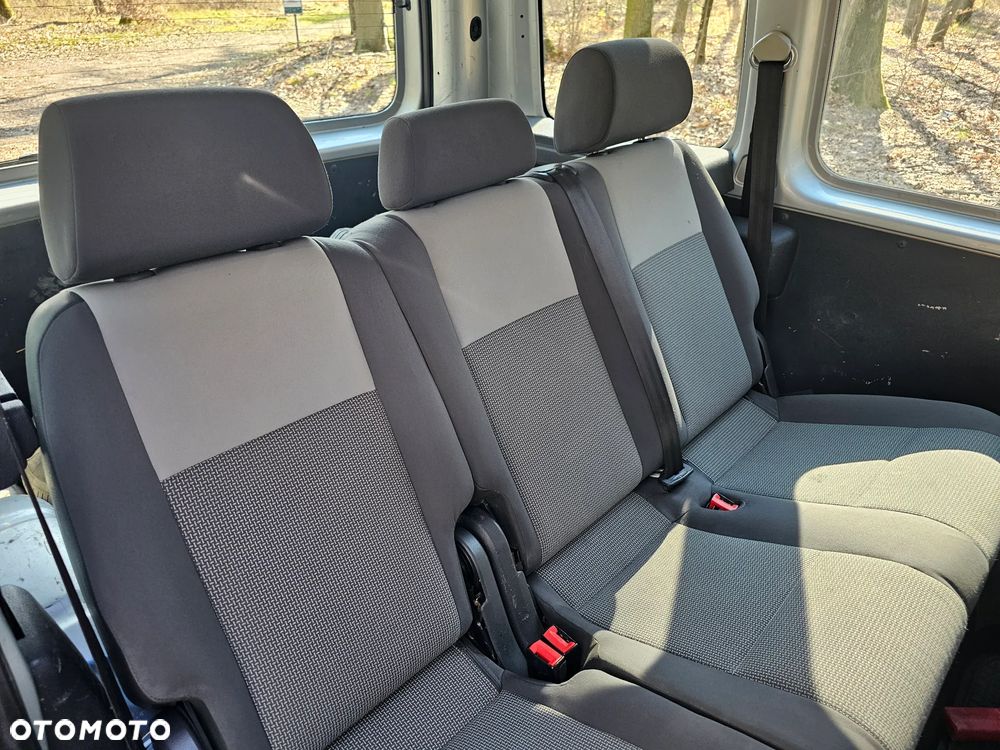 Volkswagen Caddy - 12