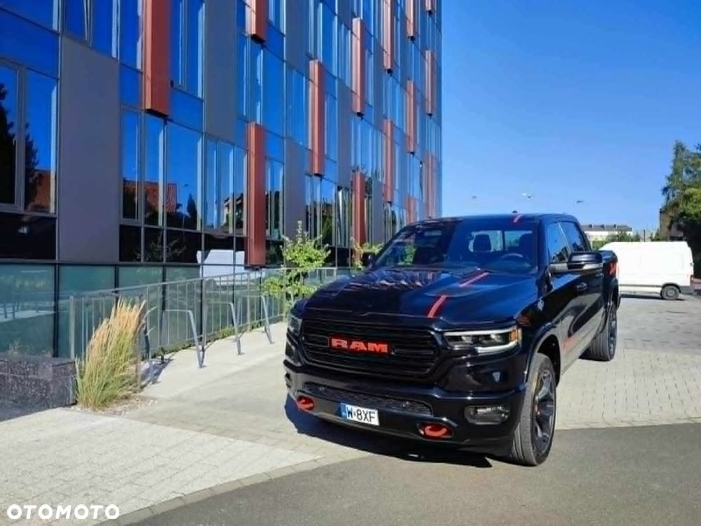 Dodge RAM 5.7 4x4 - 8