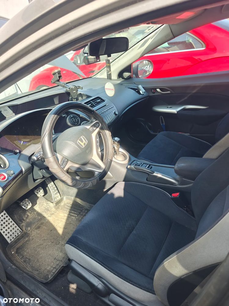 Honda Civic 1.8 Comfort - 10