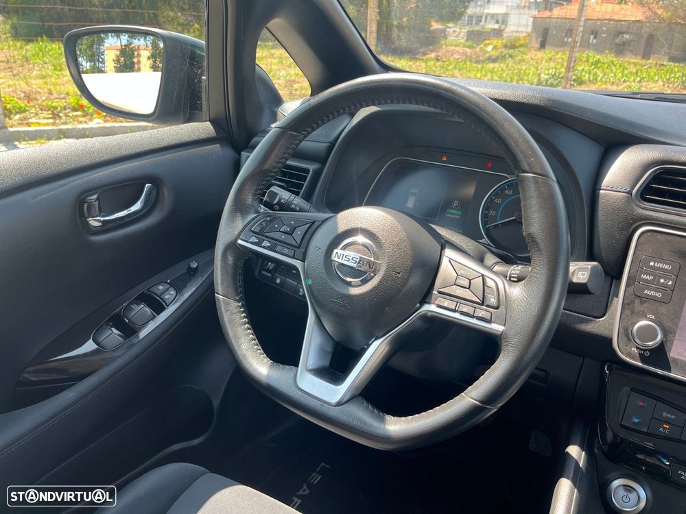 Nissan Leaf 40 kWh Tekna - 25