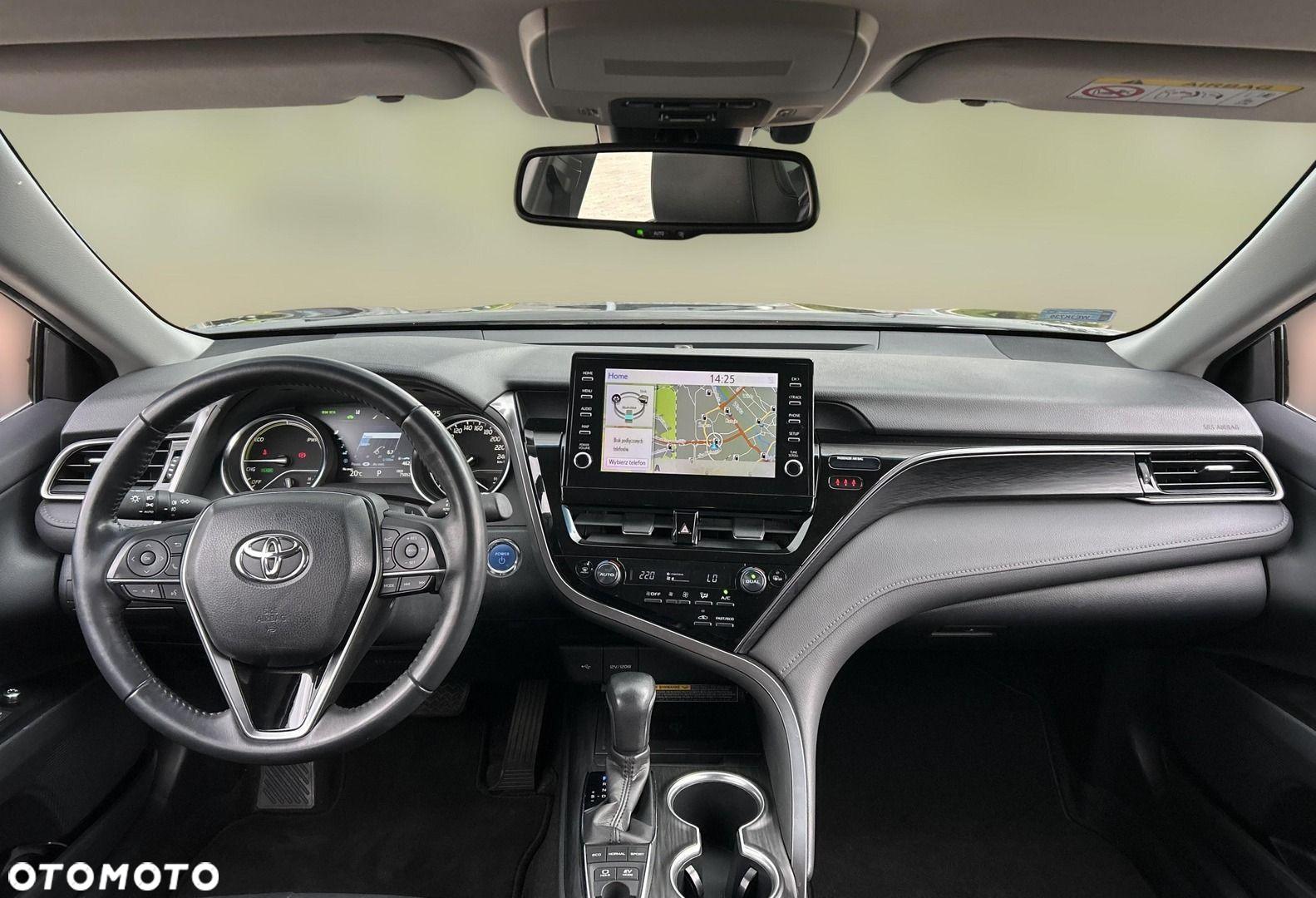 Toyota Camry 2.5 Hybrid Executive CVT - 11