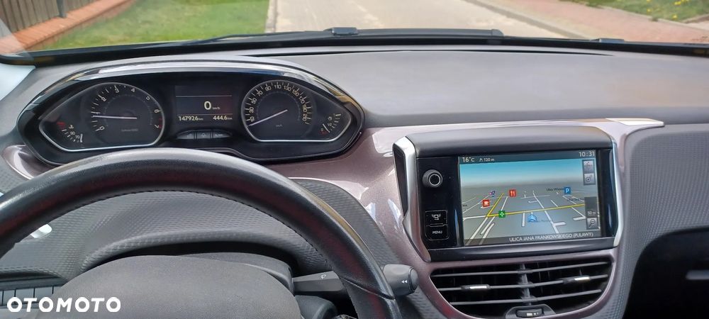 Peugeot 2008 PureTech 82 Style - 11