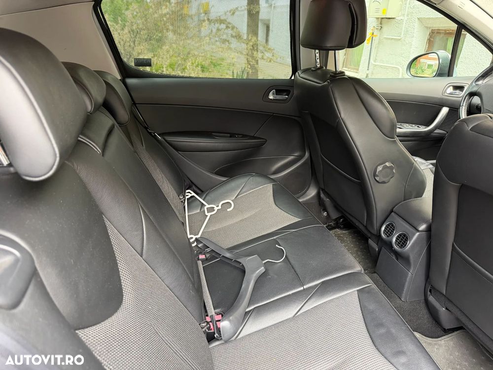 Peugeot 308 - 4
