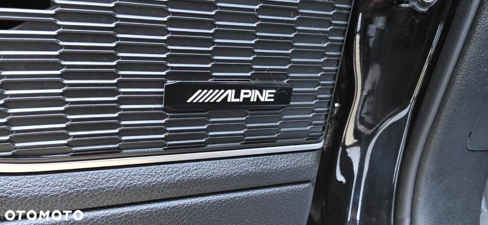 Jeep Grand Cherokee - 25