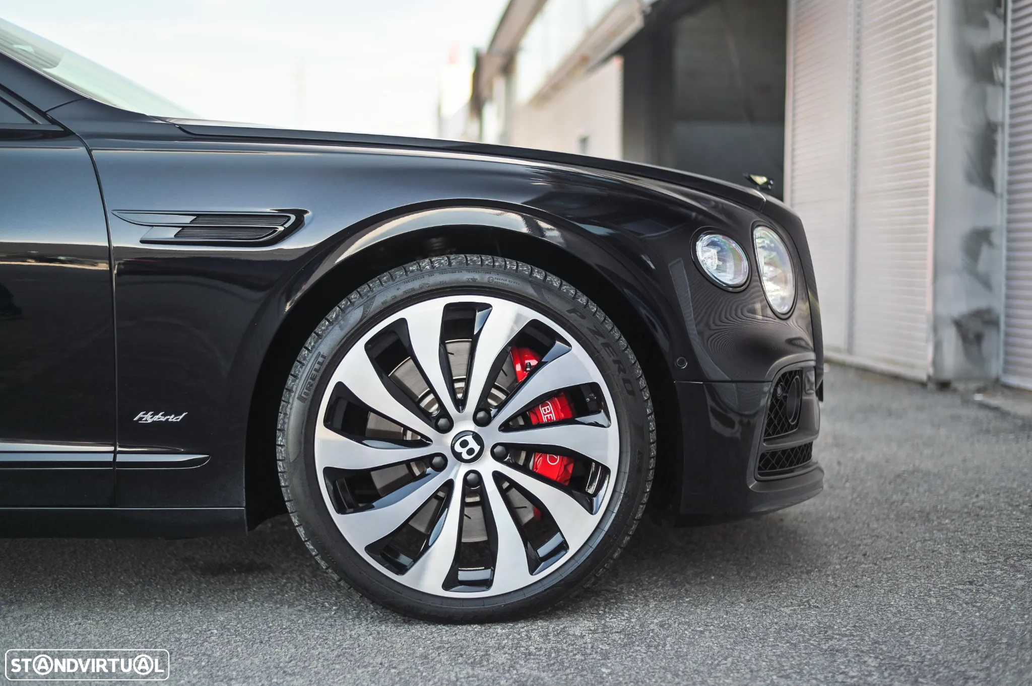 Bentley Flying Spur Hybrid - 11