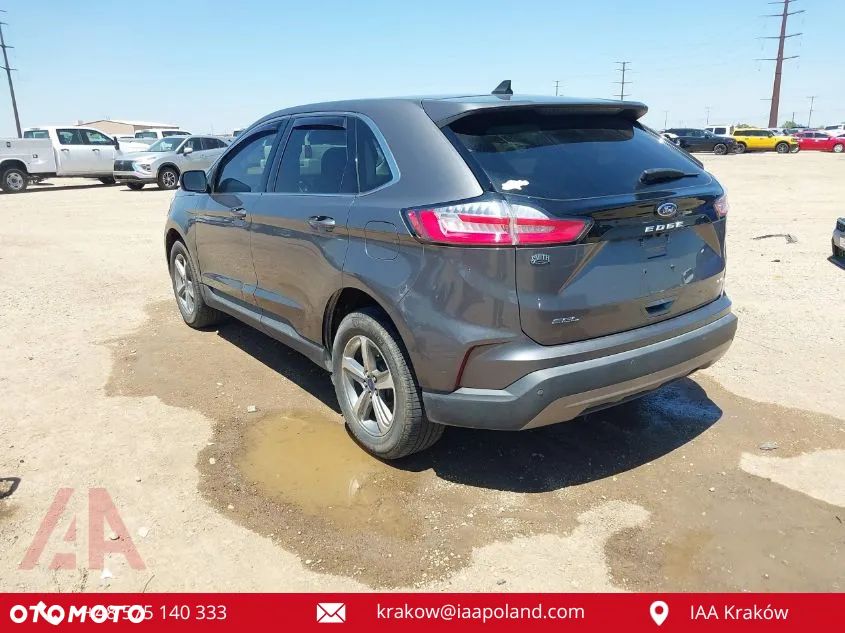 Ford Edge - 4