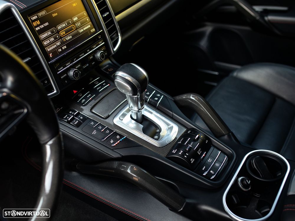 Porsche Cayenne Turbo Tiptronic S - 35