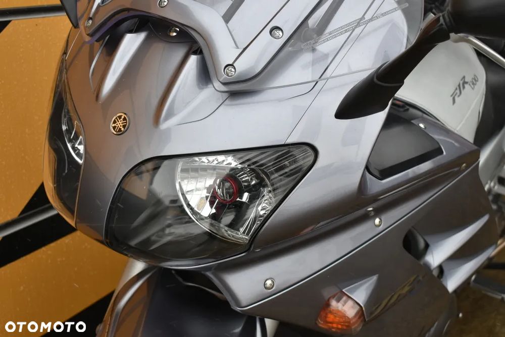 Yamaha FJR - 25