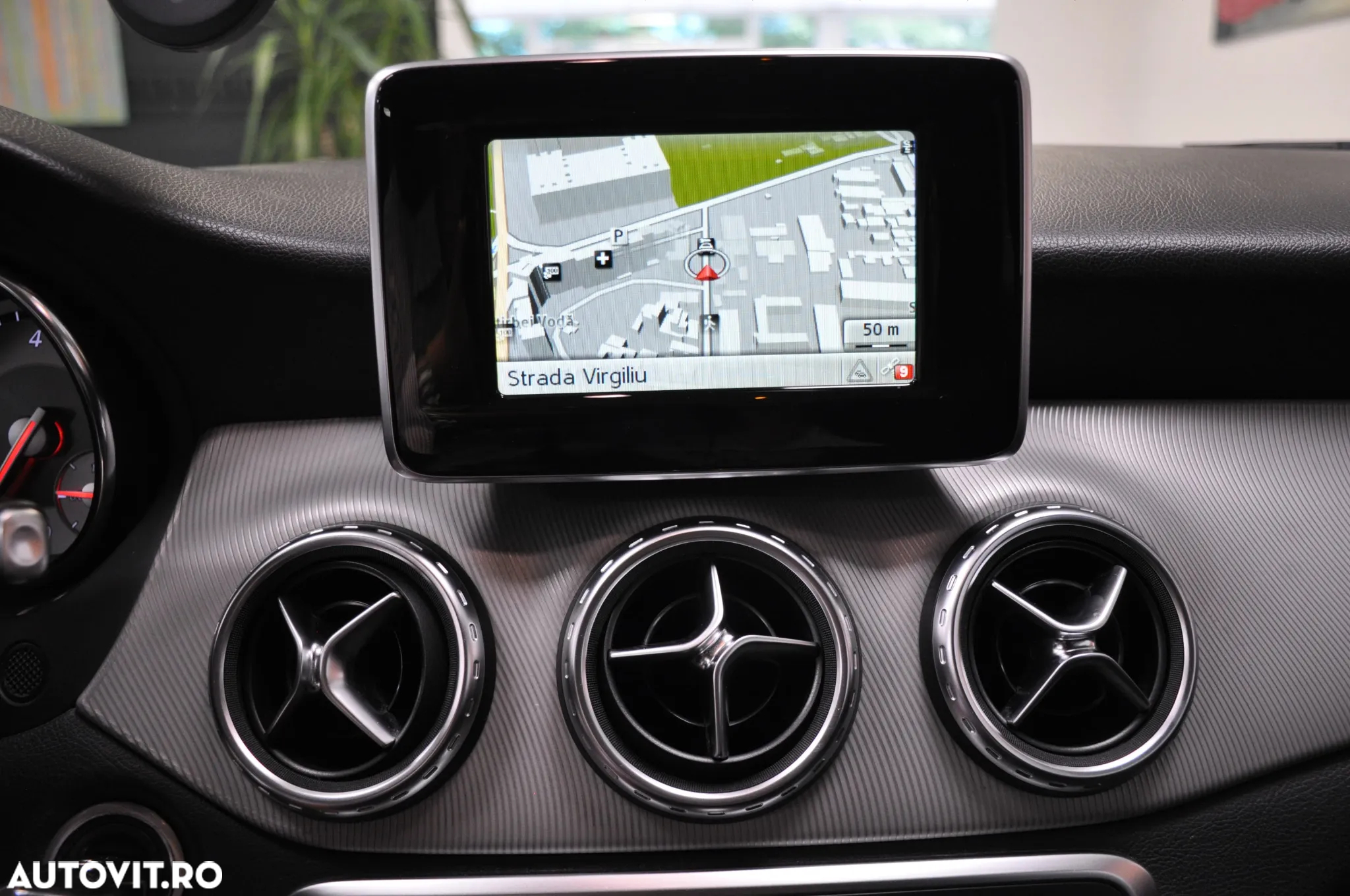 Mercedes-Benz GLA - 17