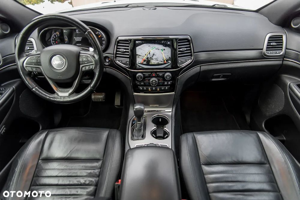 Jeep Grand Cherokee - 26