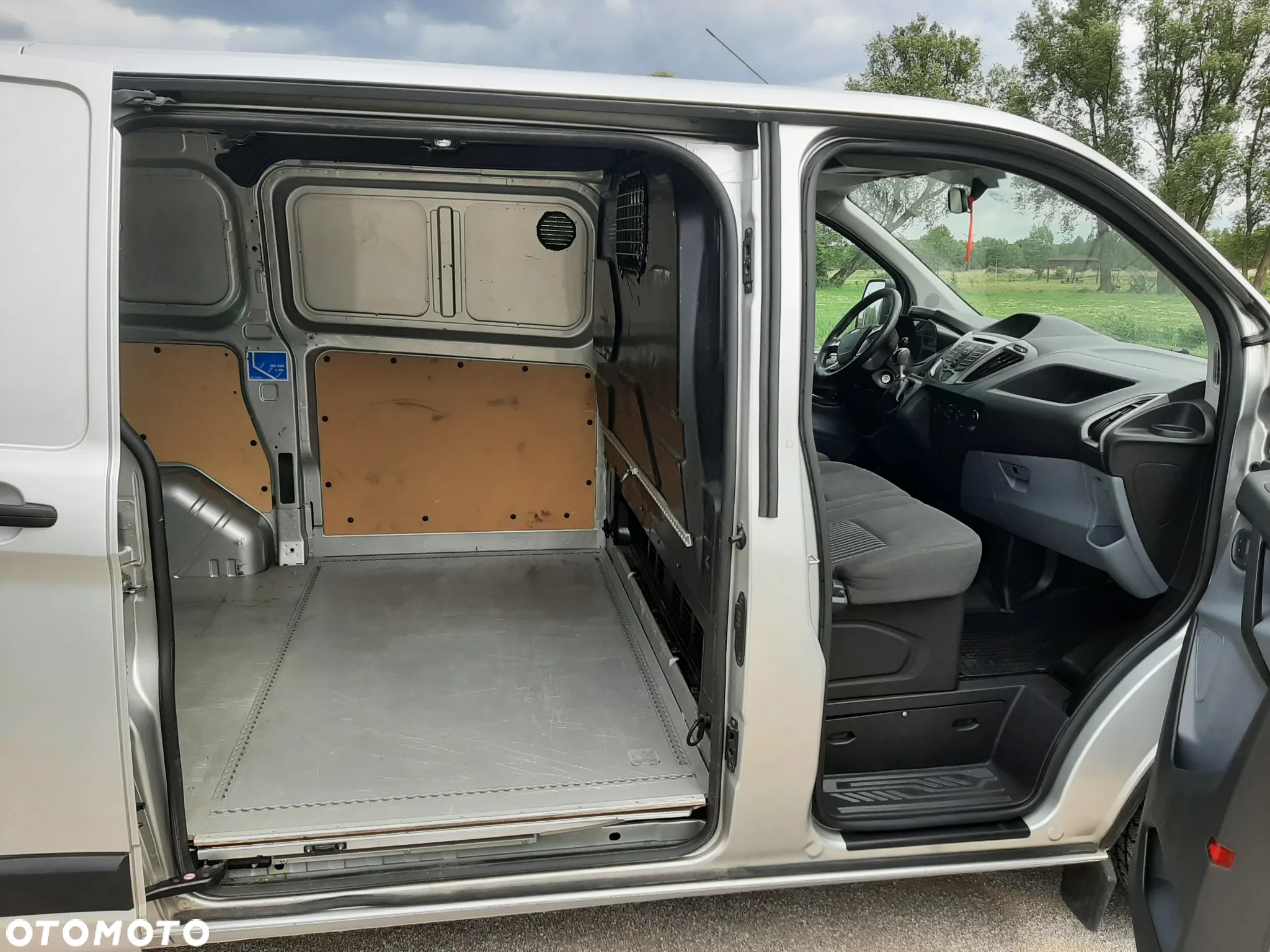 Ford Transit - 21
