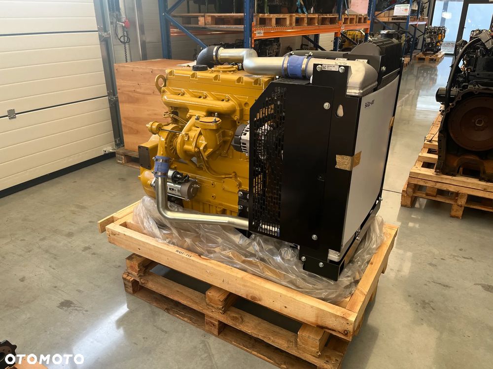 SILNIK CATERPILLAR CAT C4.4 ACERT perkins 96,5kW  44000netto - 7