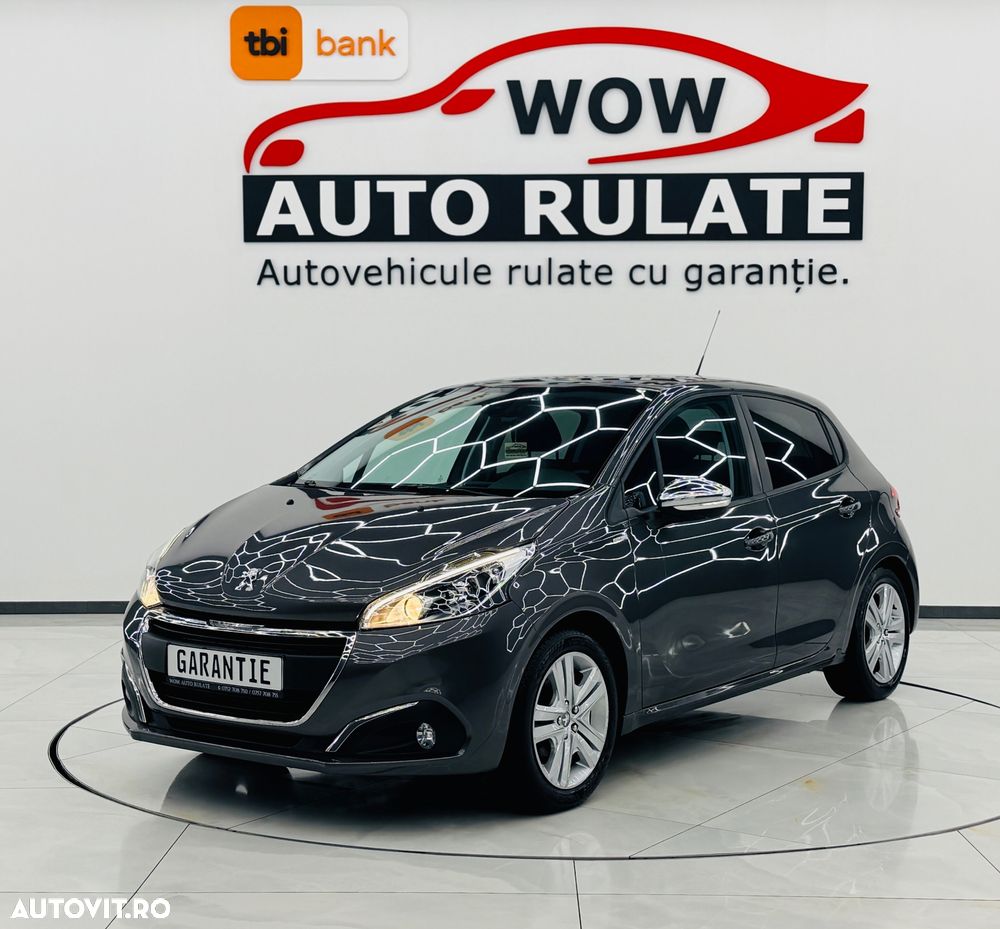 Peugeot 208 PureTech 82 Style - 1
