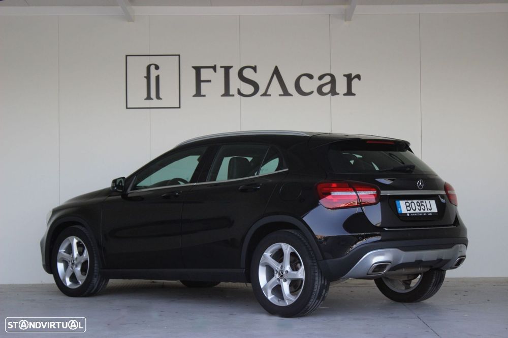 Mercedes-Benz GLA 180 d Urban - 9