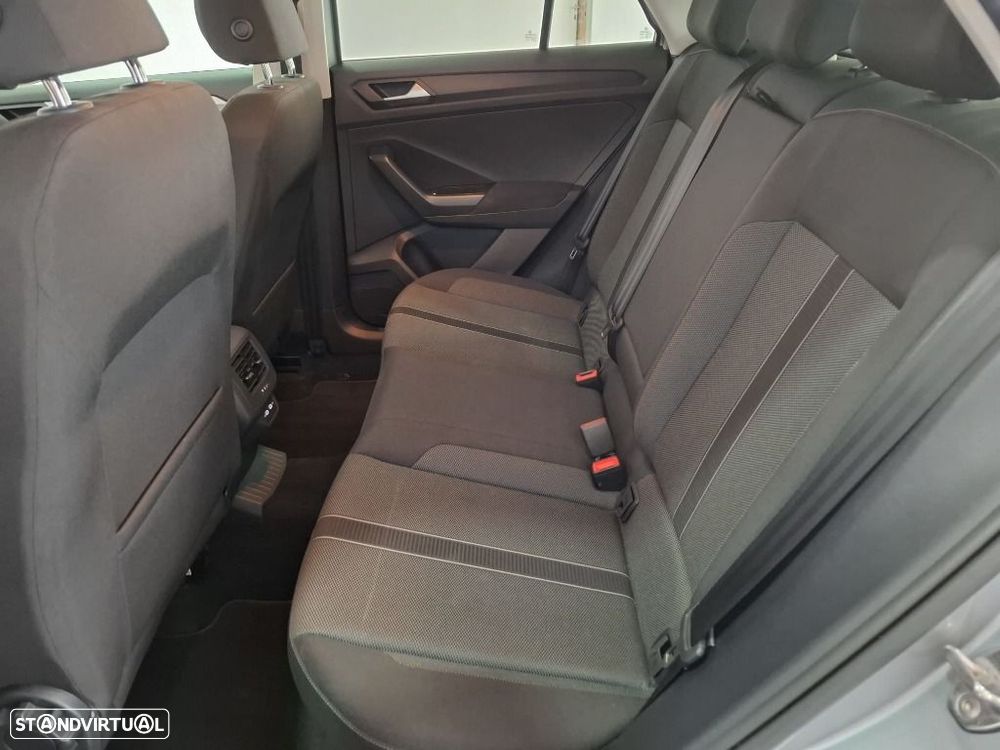 VW T-Roc 1.0 TSI Urban - 13