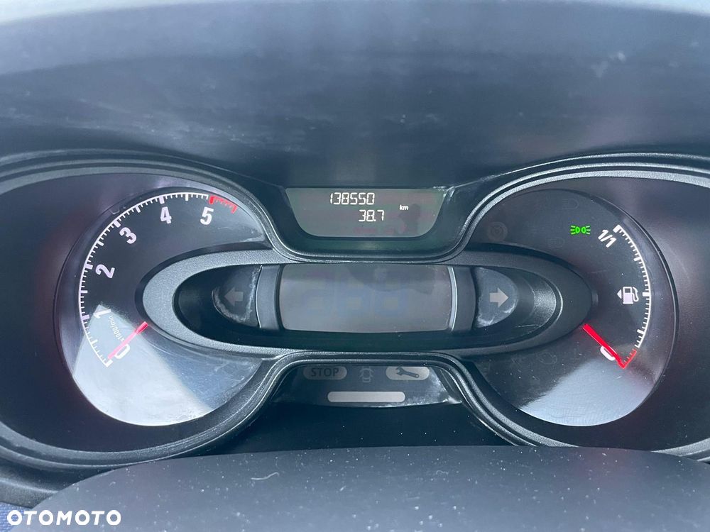 Opel Vivaro - 13