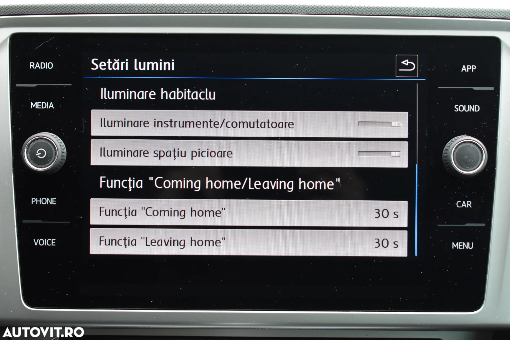 Volkswagen Passat 2.0 TDI DSG R Executive - 23