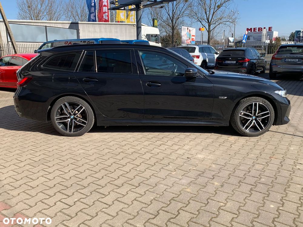 BMW Seria 3 330e M Sport sport - 8