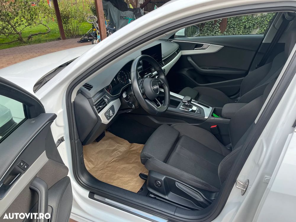 Audi A4 40 TFSI quattro S tronic - 12