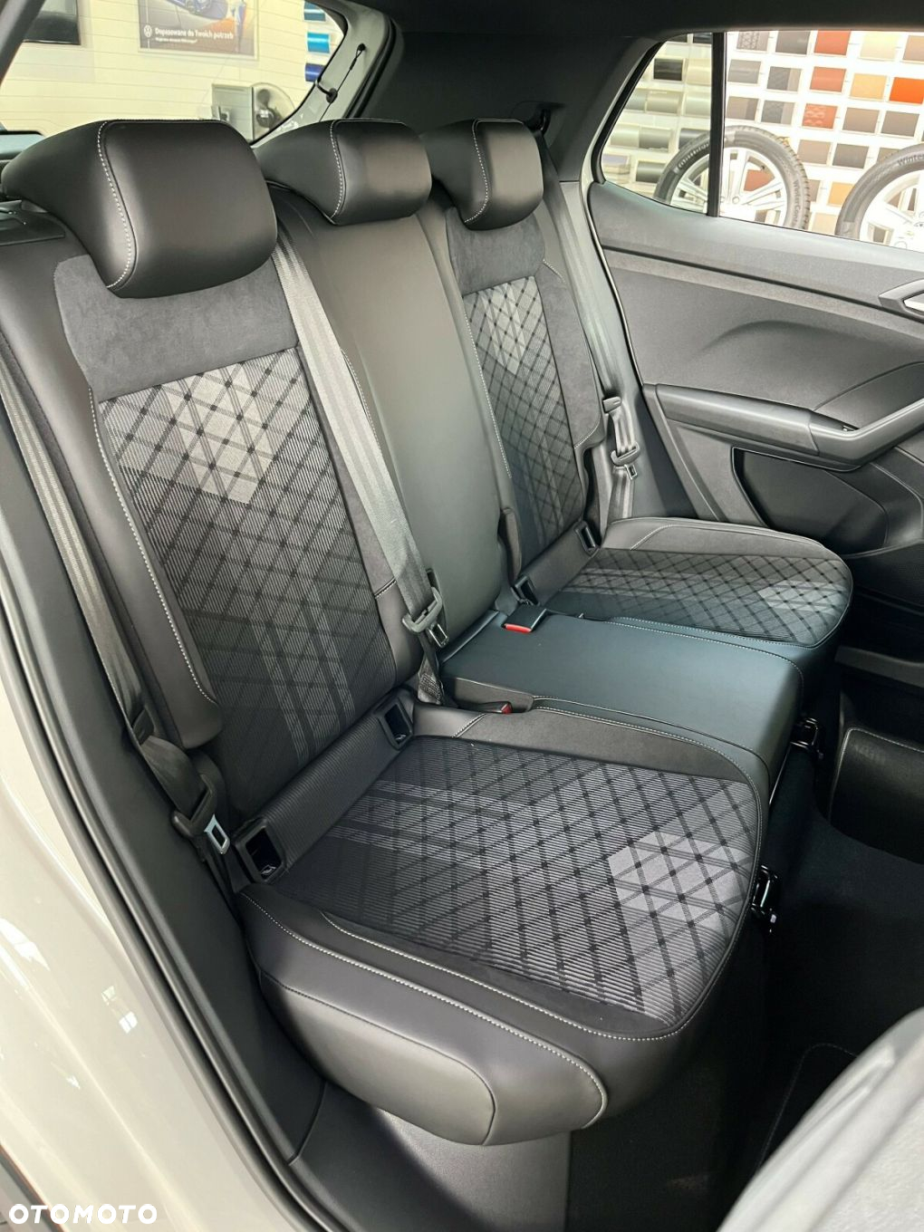 Volkswagen T-Cross - 11