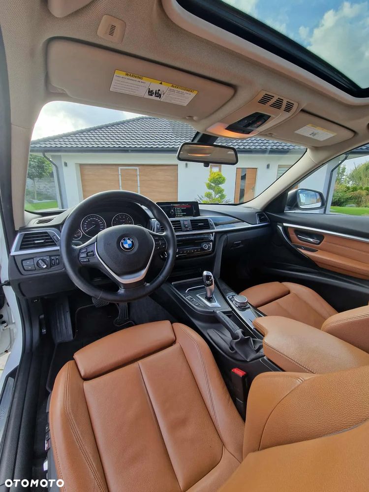 BMW Seria 3 320i xDrive Sport Line - 10