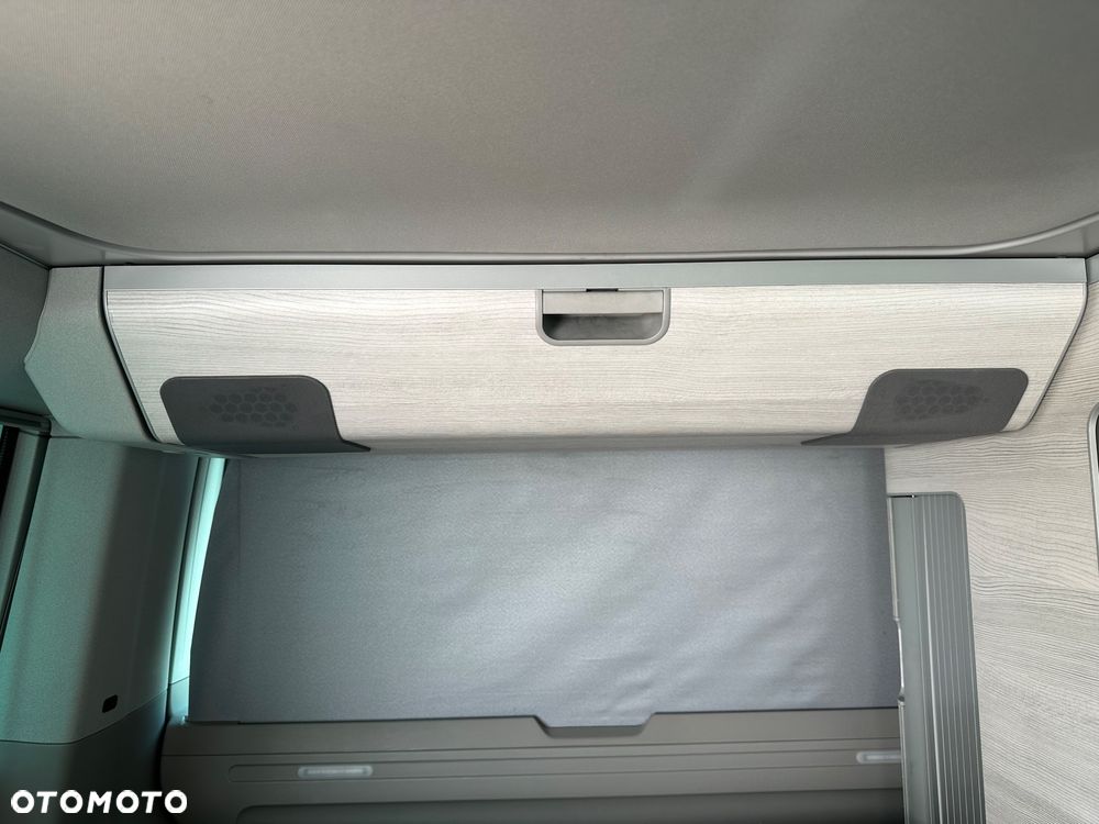 Volkswagen California - 34
