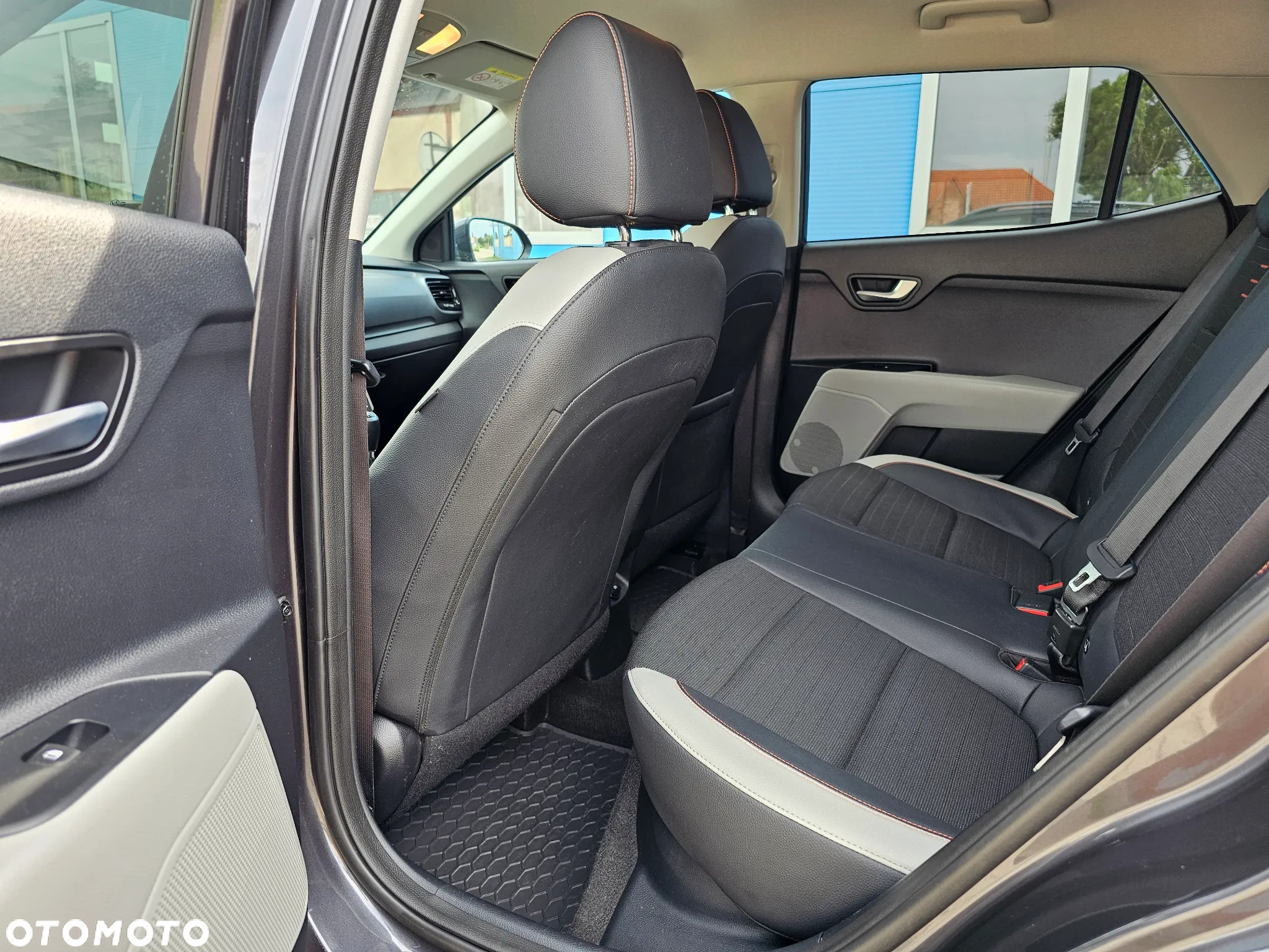 Kia Stonic 1.0 T-GDI 120 Spirit - 13