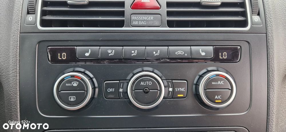 Volkswagen Touran 2.0 TDI DPF BlueMotion Technology DSG MATCH - 29