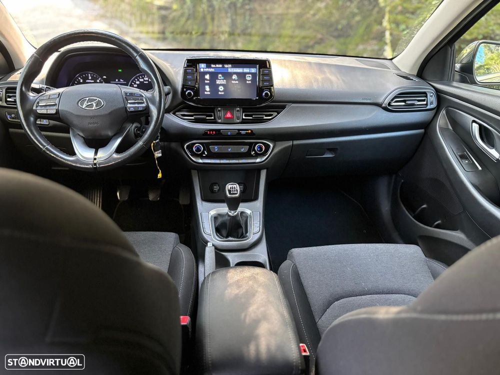 Hyundai i30 1.6 CRDI STyle Plus - 19