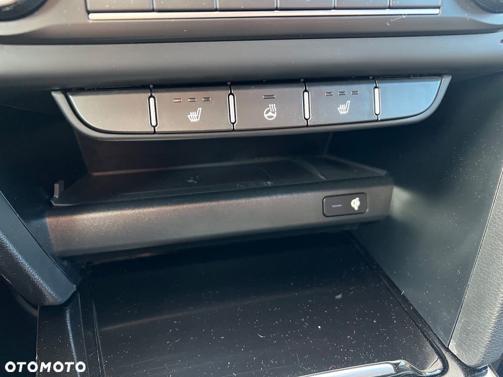 Kia ProCeed 1.5 T-GDI DCT7 OPF GT LINE - 24
