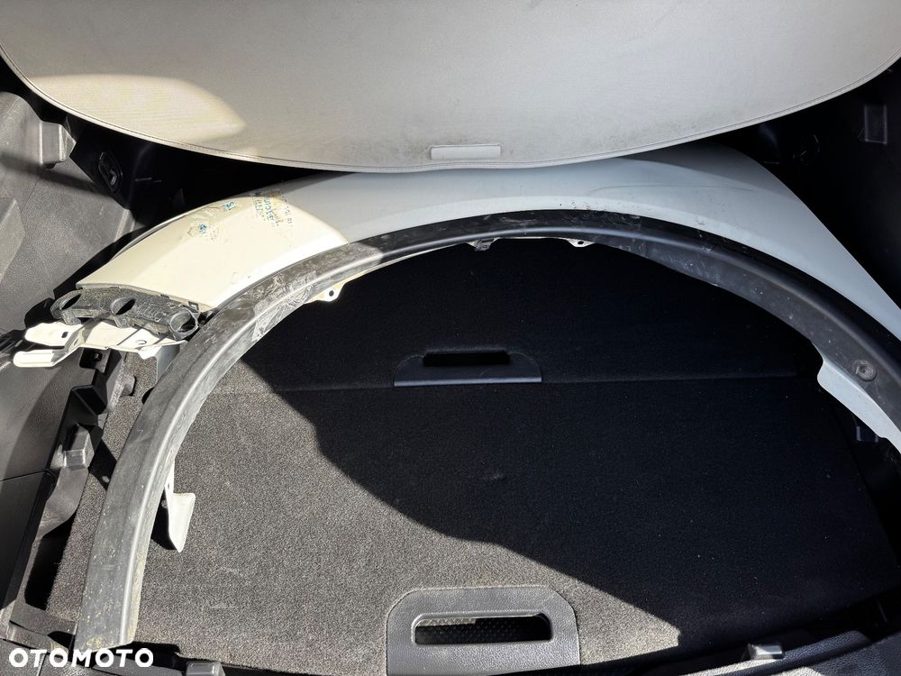 Nissan X-Trail 1.6 DCi ALL-MODE 4x4i N-Connecta - 24