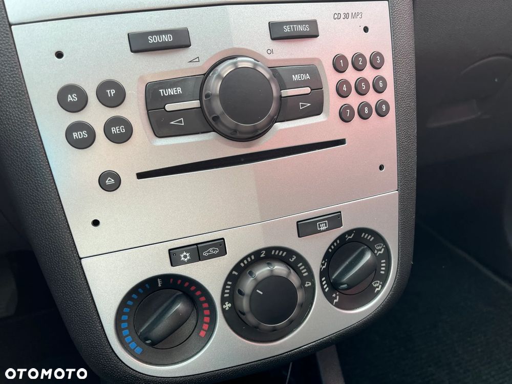 Opel Corsa 1.4 16V Enjoy - 15