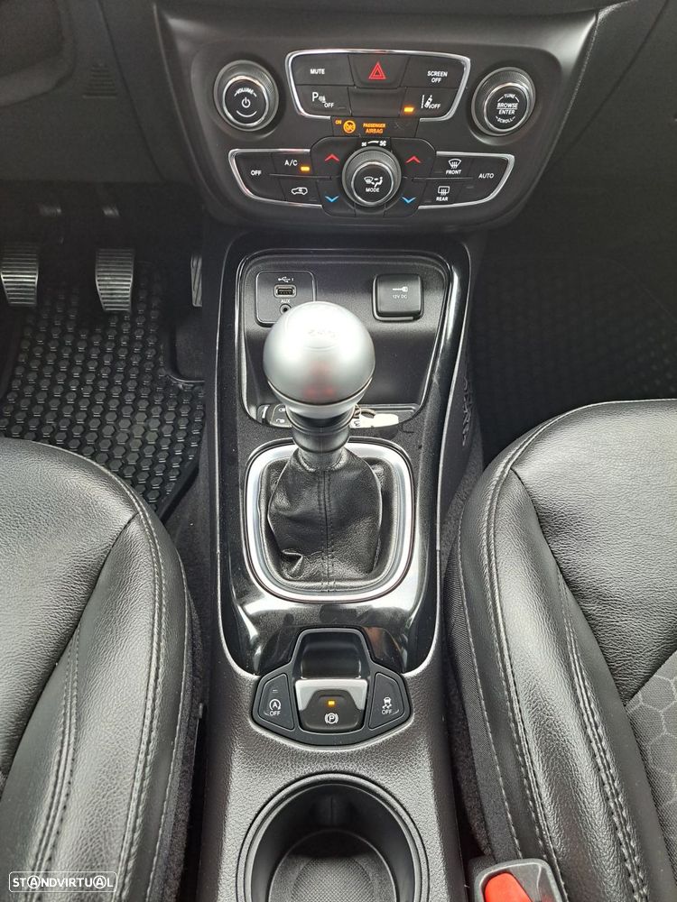 Jeep Compass 1.6 M-Jet Night Eagle - 13