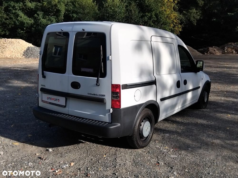 Opel Combo - 25