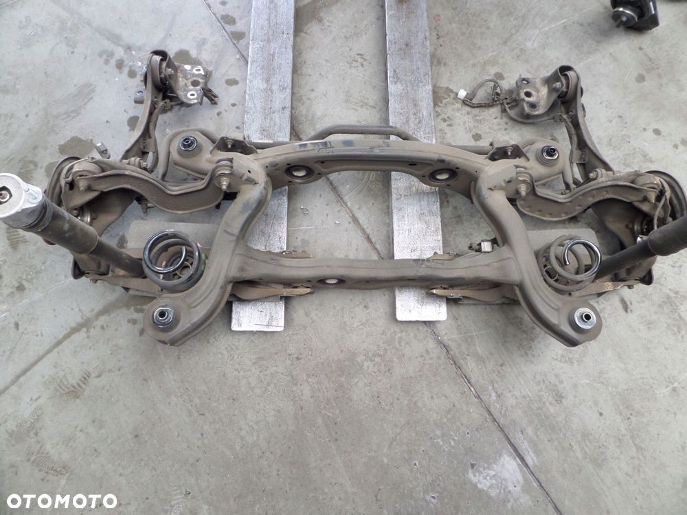 w177 amg a35 4matic 2.0 306km zawieszenie belka tył - 1