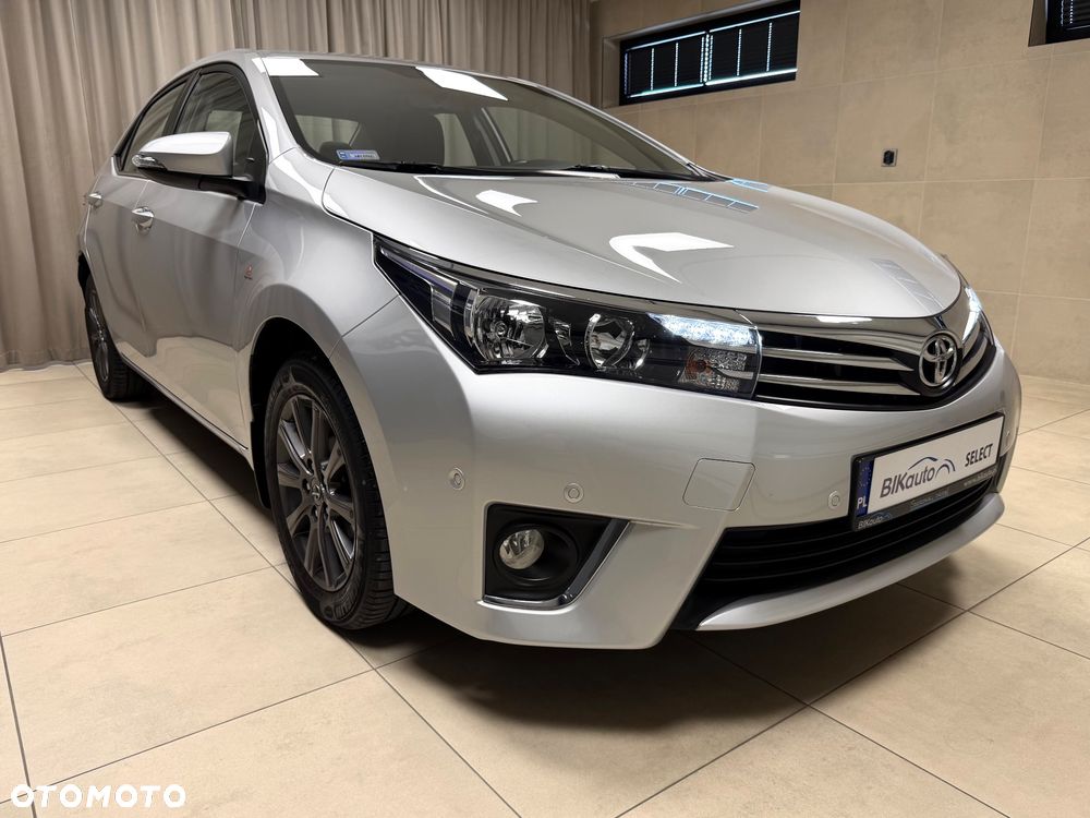 Toyota Corolla 1.6 Premium EU6 - 6
