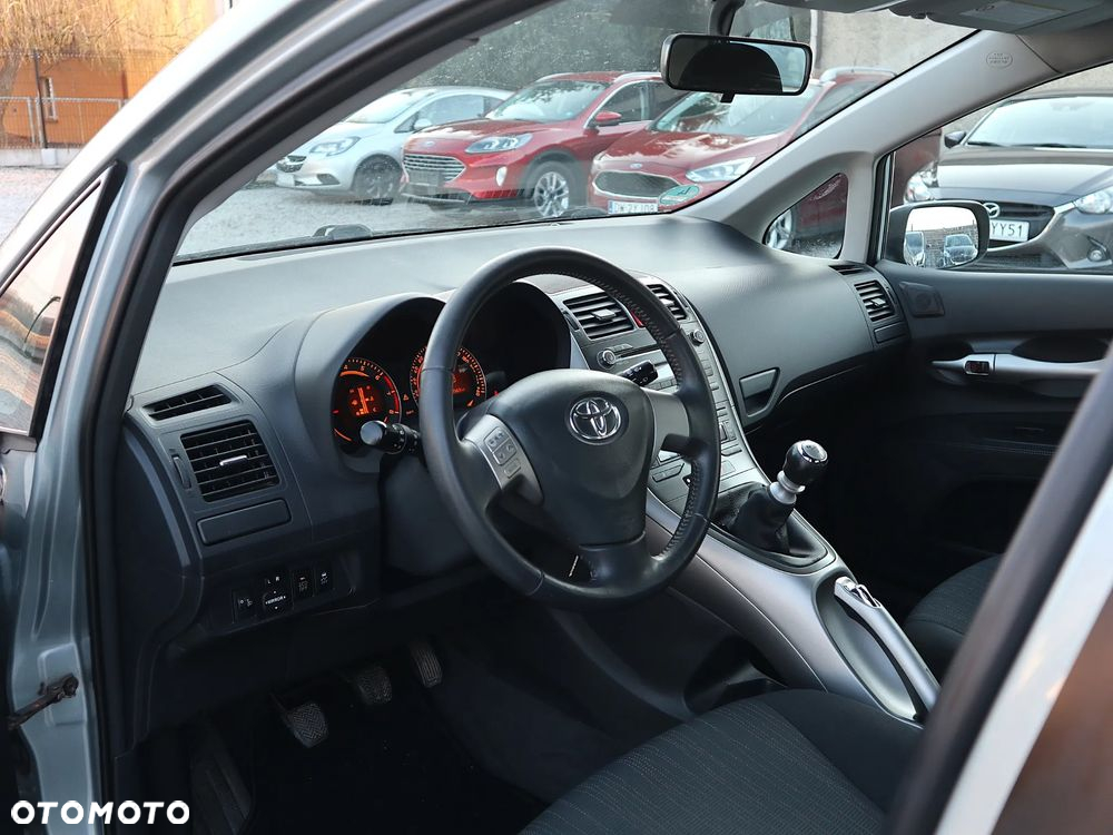 Toyota Auris 1.33 VVT-i Terra Start - 13