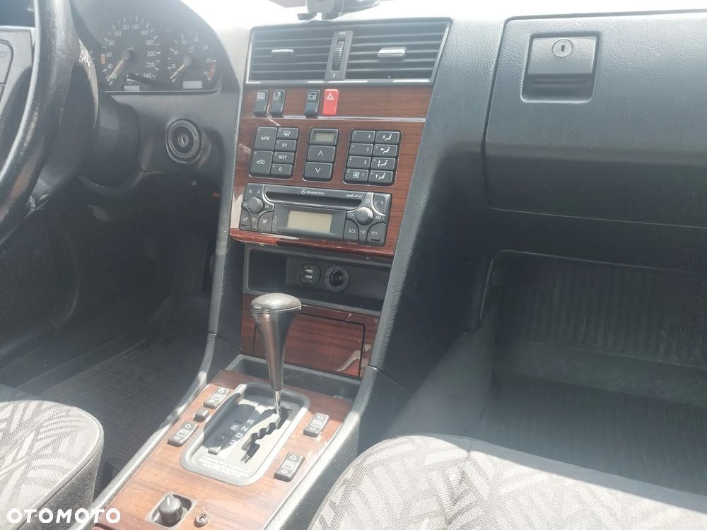 Mercedes-Benz Klasa C - 9