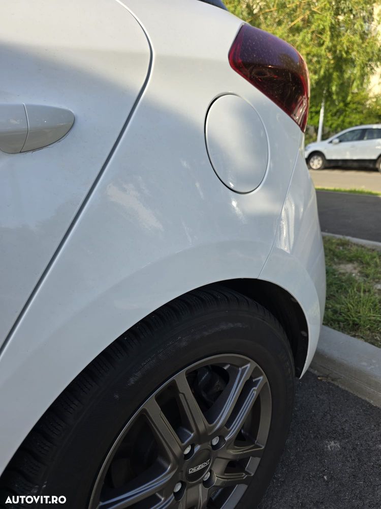 Hyundai i20 1.25 84CP M/T Comfort - 15