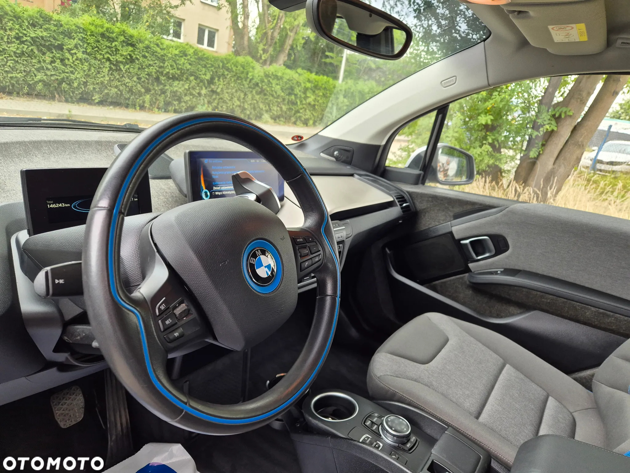 BMW i3 (60 Ah) - 13